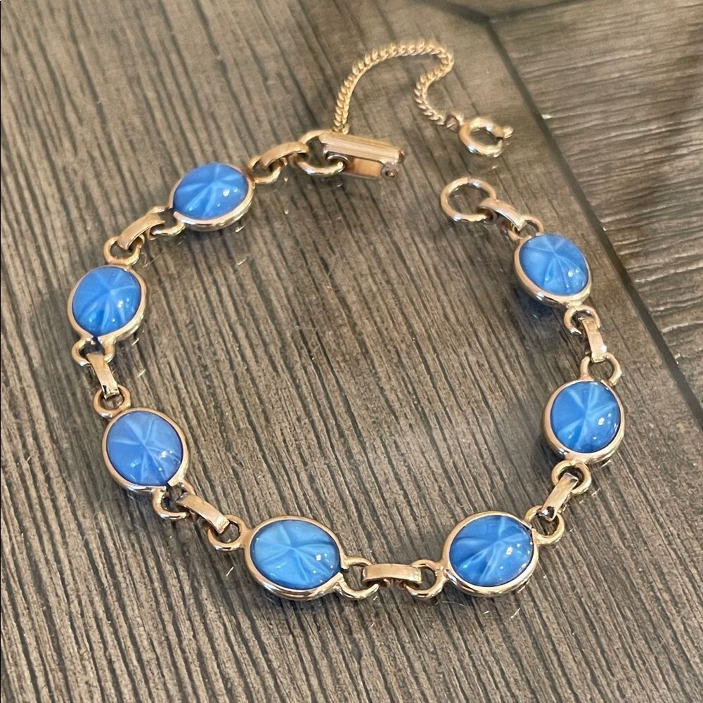 Vintage Faux Blue Star Sapphire Cat’s Eye Oval Cabochon Bracelet w/ Safety Chain